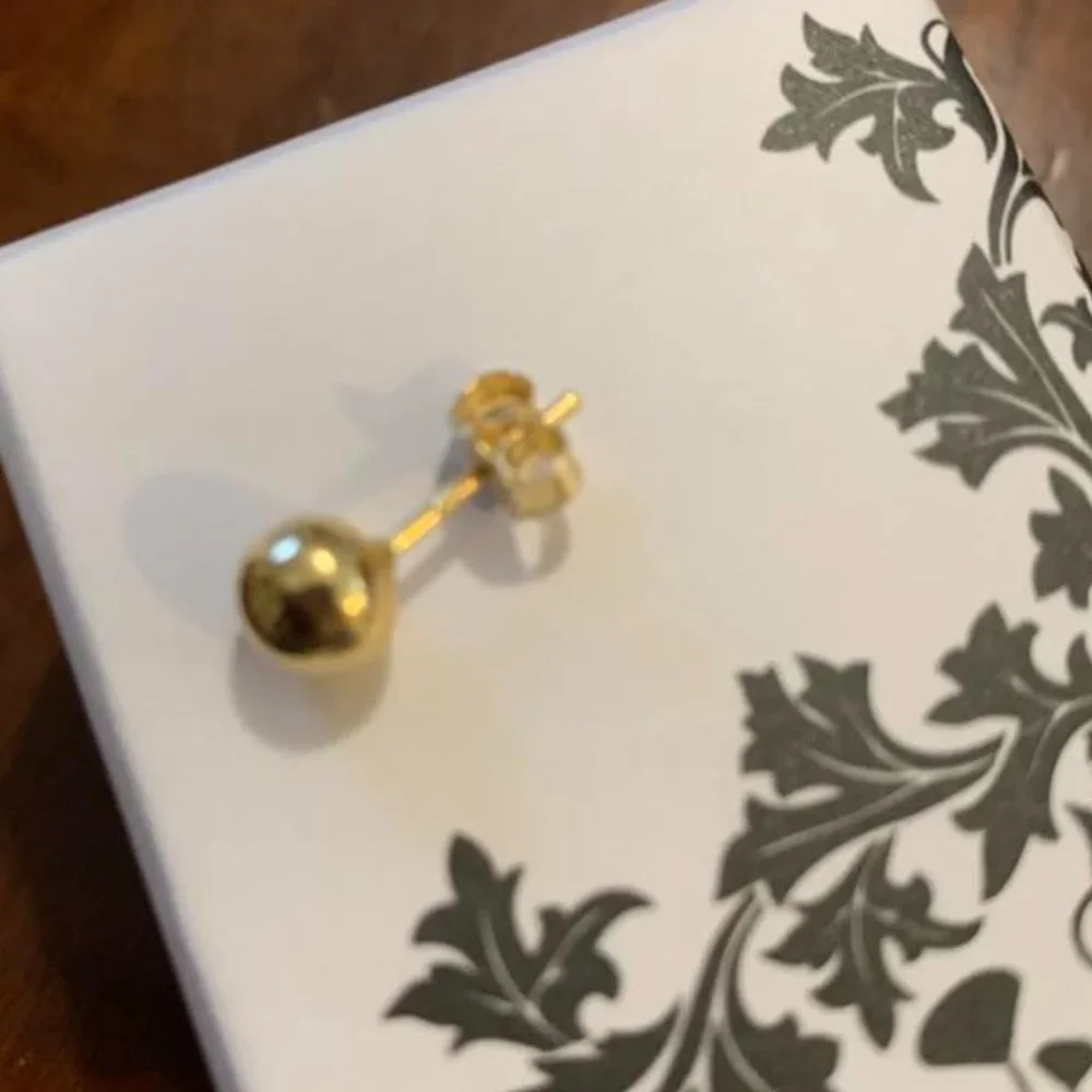 18K Yellow Gold Ball Studs NIB
